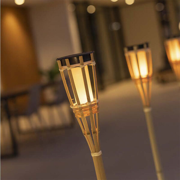 Lavatica Solar Flame Garden Lights – 4-Pack Outdoor Torch Stakes